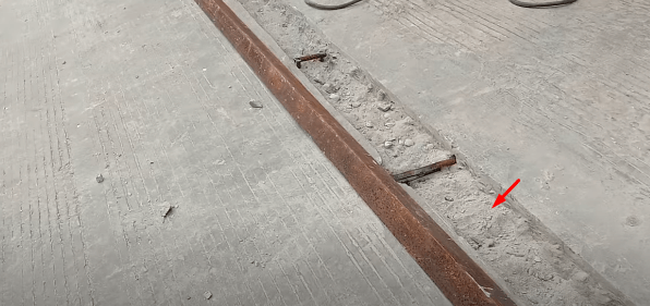 cara memasang rel pintu pagar geser dari besi siku